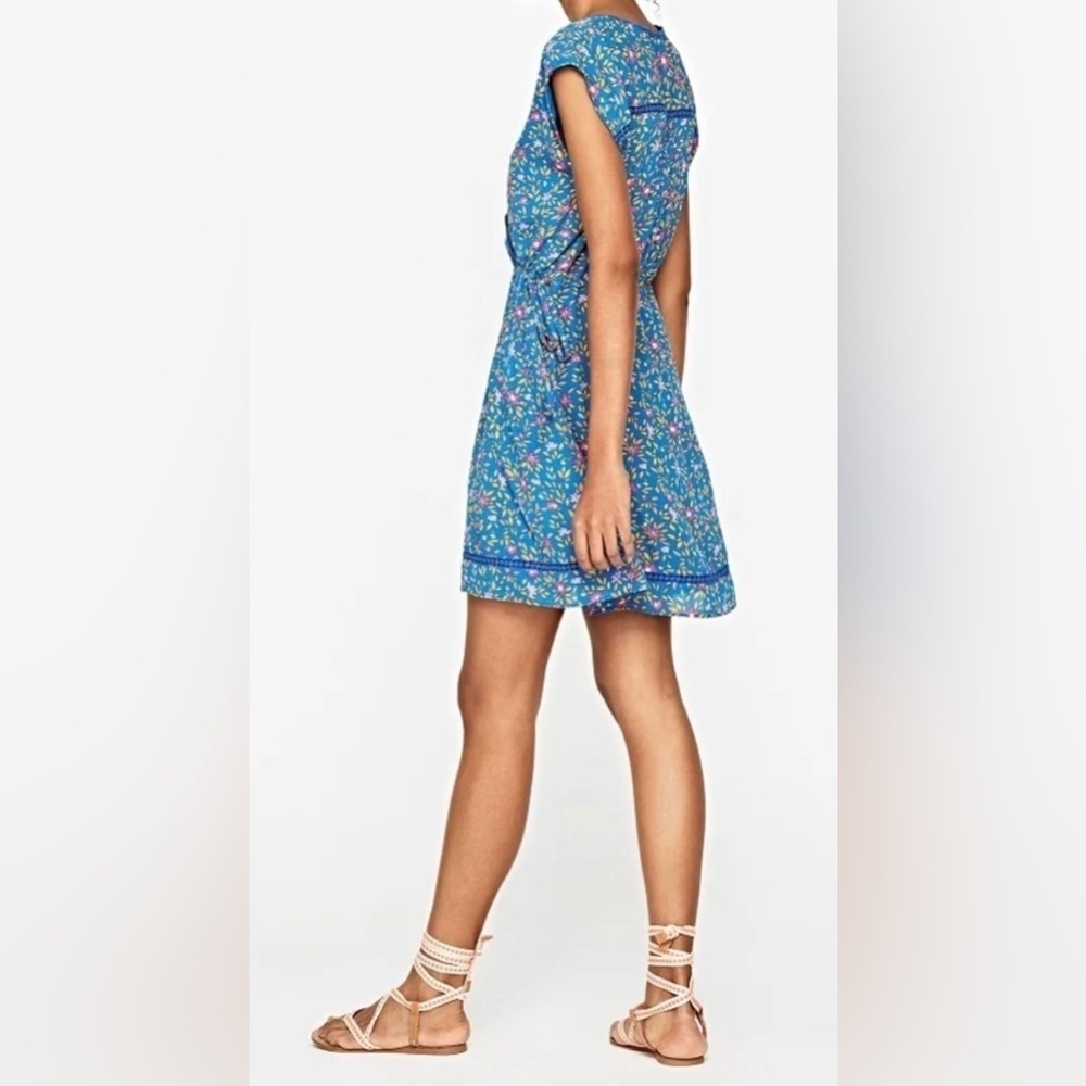 Pepe Jeans vneck mini dress, XS floral, embroidery detail, ties at waist, Pretty
